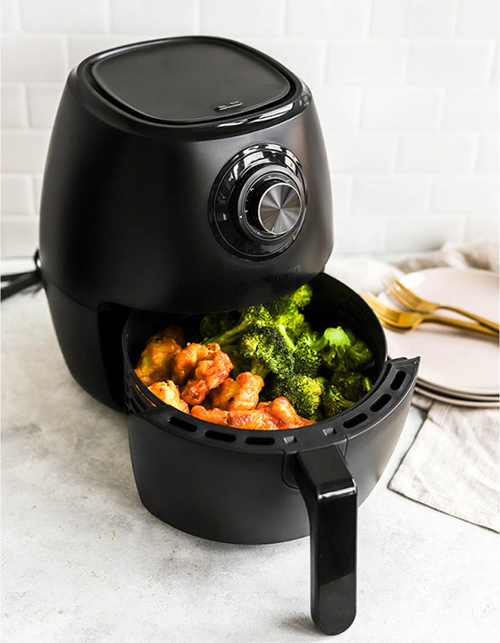 Large 3.5 Liter Black & Decker Air Fryer, Fry and Bake without Oil
